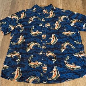 Eddie Bauer Blue Fish-Pattern Short-Sleeve Button-Down Shirt